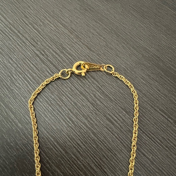 Avon Heart Citrine Scroll Necklace - Picture 4 of 5